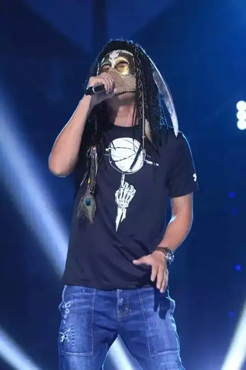 「流浪者」面具遮很大,猜评团蒙混不过惨被坑!