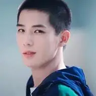 王安宇头像 寸头帅气王安宇头像
