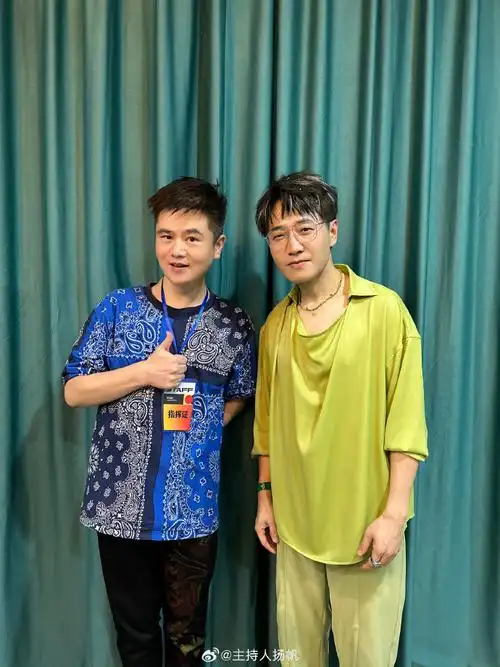 歌手v榜第一##江映蓉骑自行车请战歌手##纪敏佳请战歌手