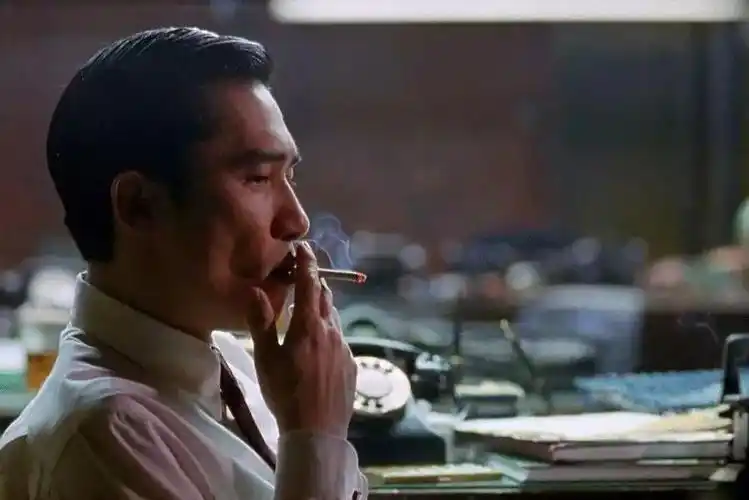 梁朝伟张曼玉走得回去的叫岁月走不回的才叫花样年华