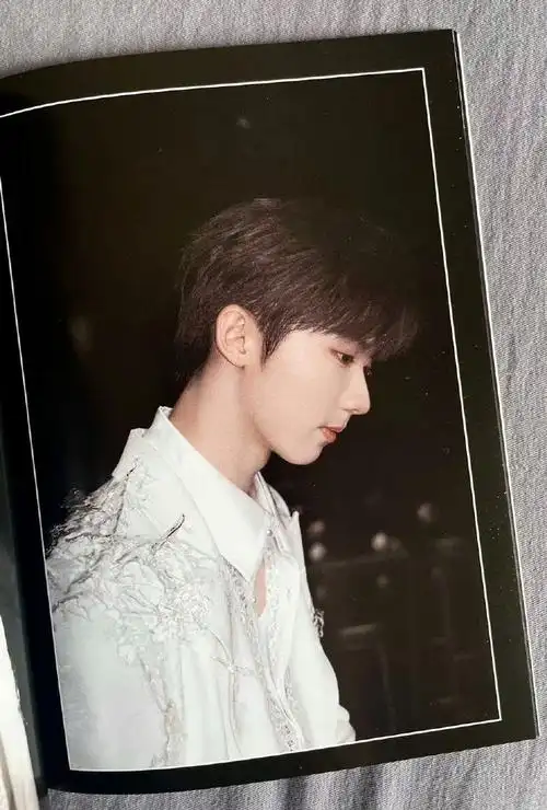 马嘉祺全员加速中#哪个好人扫描一下pb内页特别是金丝框眼镜的!