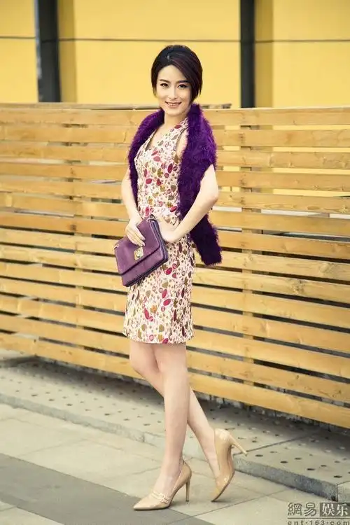 徐百卉初夏写真曝光