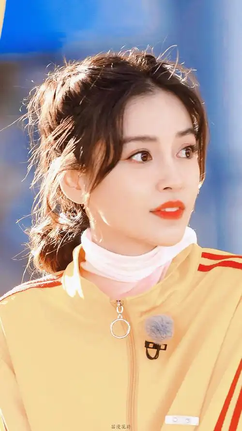 置顶#奔跑吧angelababy#可爱的路上请保持每天开心^_^99 99 99