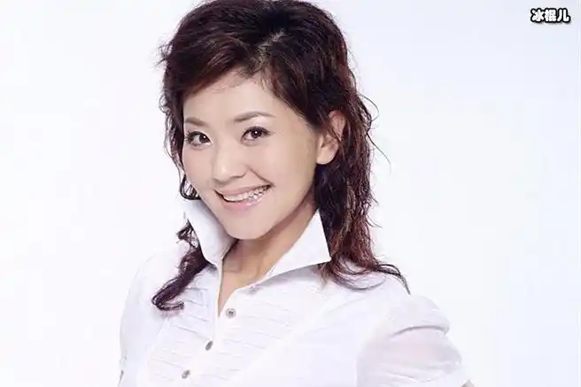 主持人方琼原名叫什么