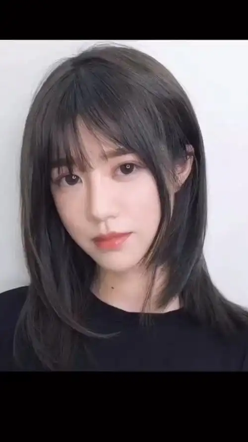 衡阳女主播造型锁骨发_发型_长发_减龄_日系_气垫_染发_脸型_今日发型