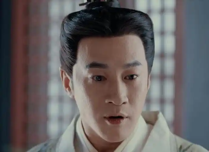 古装丑男何润东又演贵公子 电视剧《岁青莲》是基于宫斗小说《熹妃传