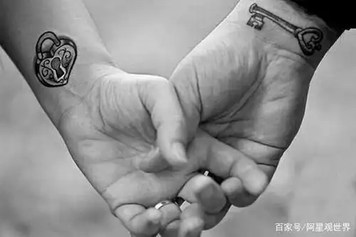 2020年用唯美的情侣纹身来密封你们的爱吧