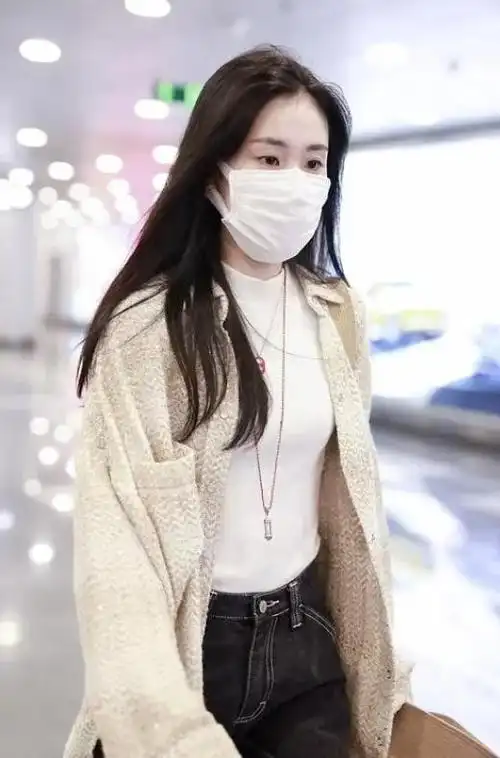 勇敢女孩张碧晨舍掉名分只要孩子看似两手空空却赢得一切