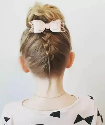 3—4岁女宝宝的发型有哪些?简单又可爱