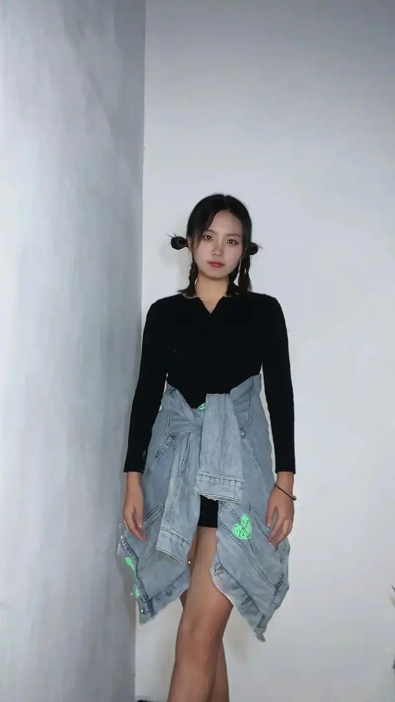 真人比照片好看