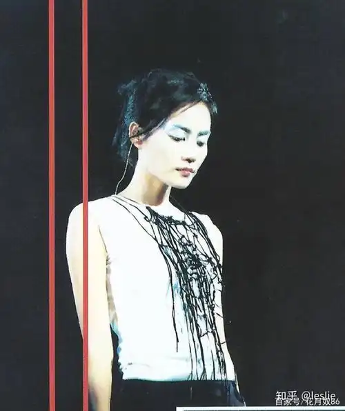 王菲1998年唱游升级华语乐坛第一天后独一无二的菲式唱腔