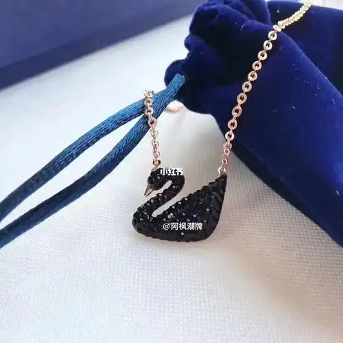 swarovski黑天鹅项链低调冷艳