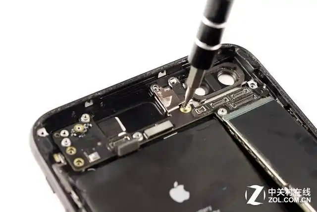 苹果7螺丝大小位置图