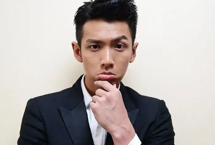 柯震东自爆与萧亚轩分手:把她吓跑