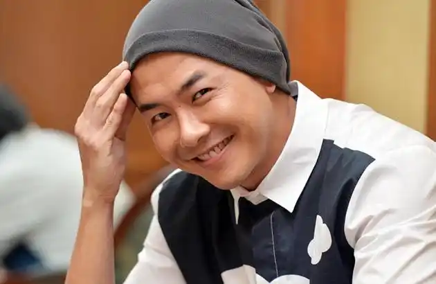 王禄江影艺商海两头忙