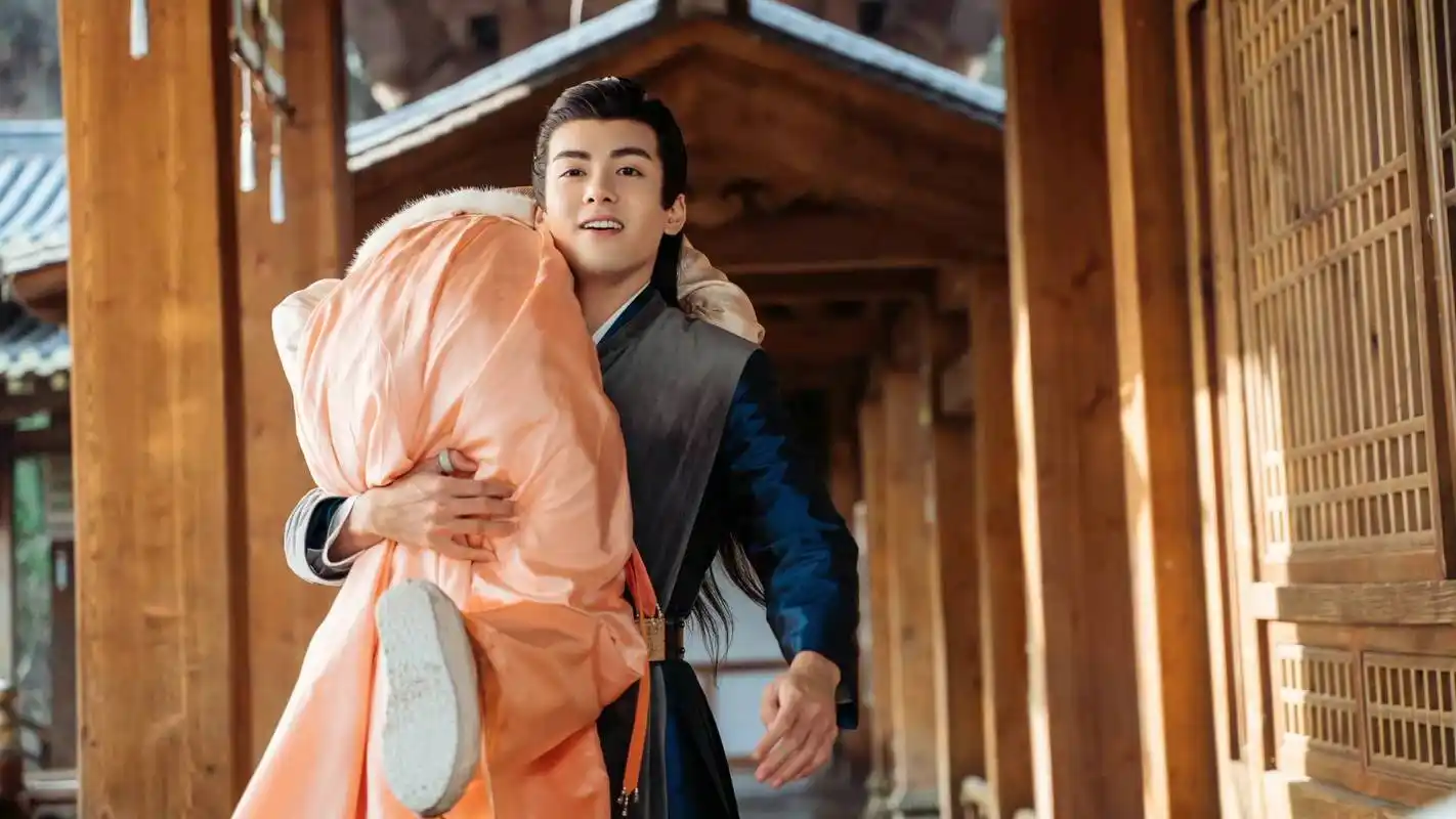 雁归西窗月热播曾舜晞掀起夏日沁甜新盛宴