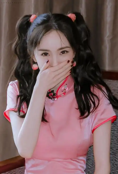 杨幂旗袍装(杨幂旗袍装尽显少女身姿)