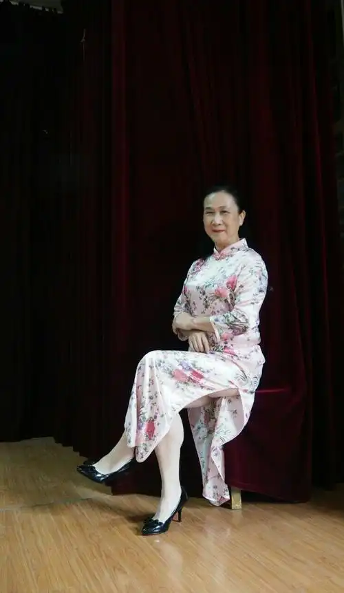 新场古镇拍摄旗袍秀. - 美篇