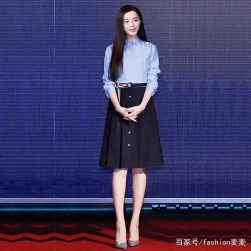 今日立夏,女明星们都爱的夏季蓝色穿搭,赶快学一手吧