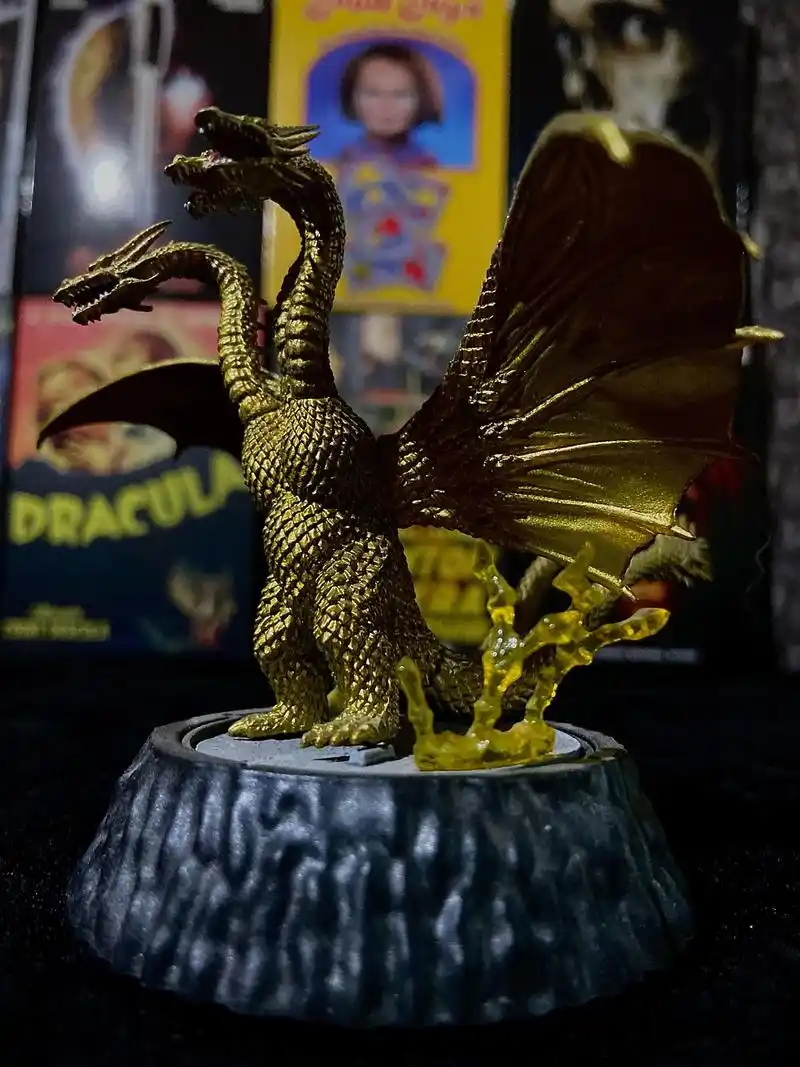 有魅力的特摄怪兽.万代hg哥斯拉扭蛋系列:王者基多拉,花兽碧 - 抖音