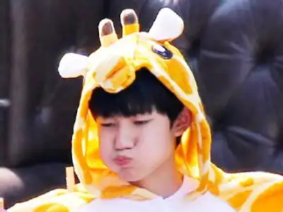 tfboys王源#"嘟嘟 嘟嘟 嘟嘟…就喜欢嘟嘴怪我咯(~^~)ゞ"