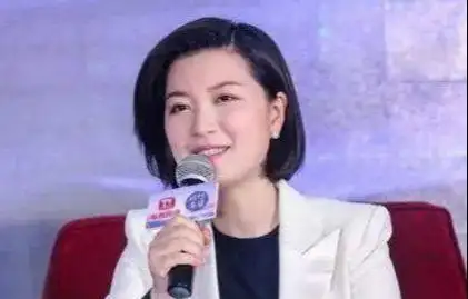 有知情人士曝出东方卫视主持人房海燕的最新情况如今她在干啥