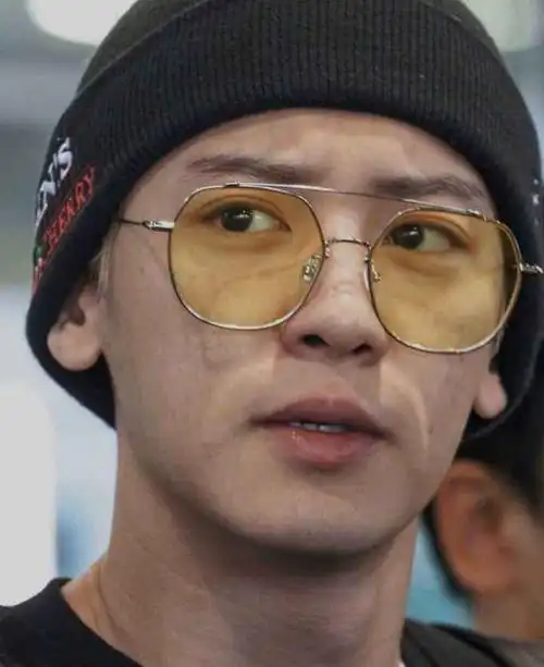 朴灿烈的素颜,鹿晗的素颜,肖战的素颜,都比不上他