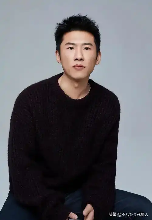 明明长得不帅,却吸引力爆棚,这5位男演员证明"丑男也有春天"