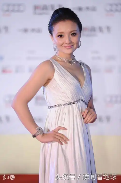 孙茜,毕业于中国传媒大学表演系,北京人民艺术剧院演员.