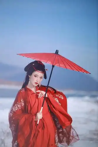 超好看的古风红衣小姐姐