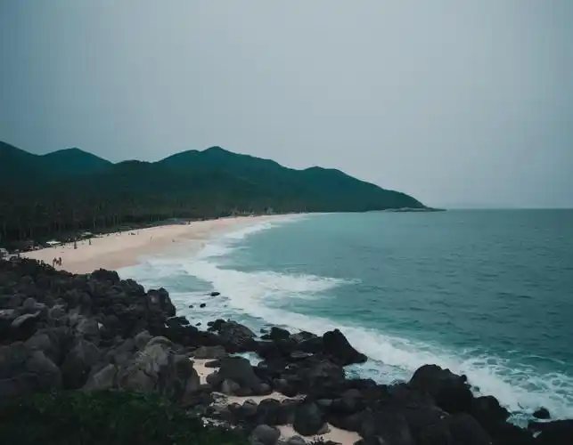 分享一些海边风景图,我用ai一键生成的,好看~-搜狐大视野-搜狐新闻