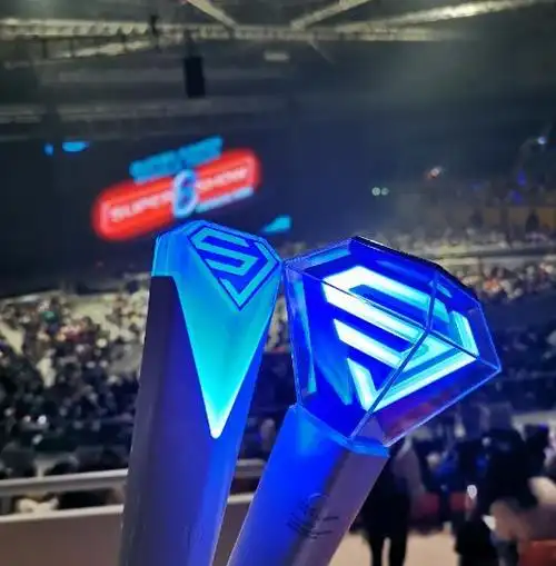 韩国男团应援棒,爱丽棒,皇冠灯,阿米棒,克拉棒,谁是你最爱?