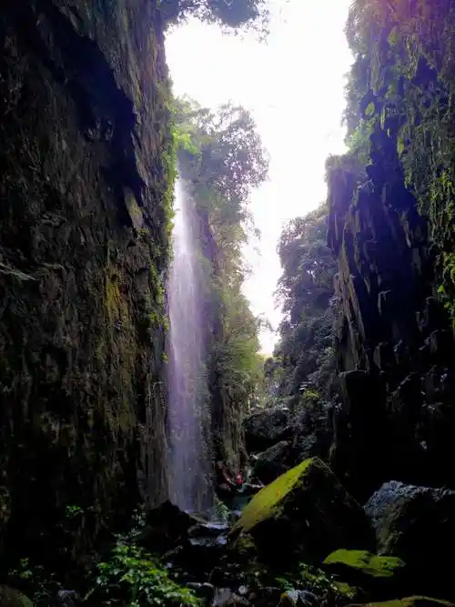 绝情谷(荷溪地缝)