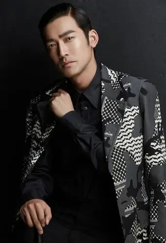 张博成熟写真图片