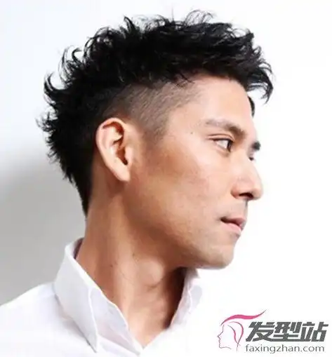 秃鬓角男生适合什么发型剃鬓角短发利落酷炫显个性