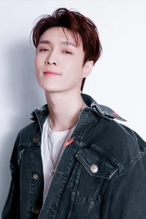 我都出汗了超级可爱的帅哥一枚,期待国家话剧院话剧,张艺兴一般不搞笑