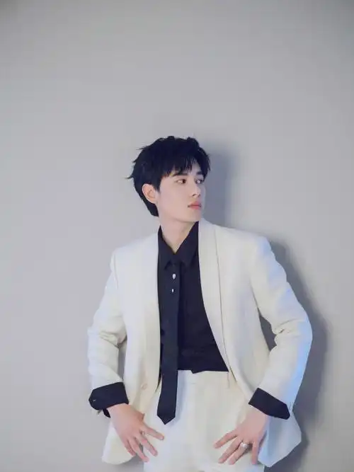 胡先煦穿过月亮的旅行##胡先煦王锐