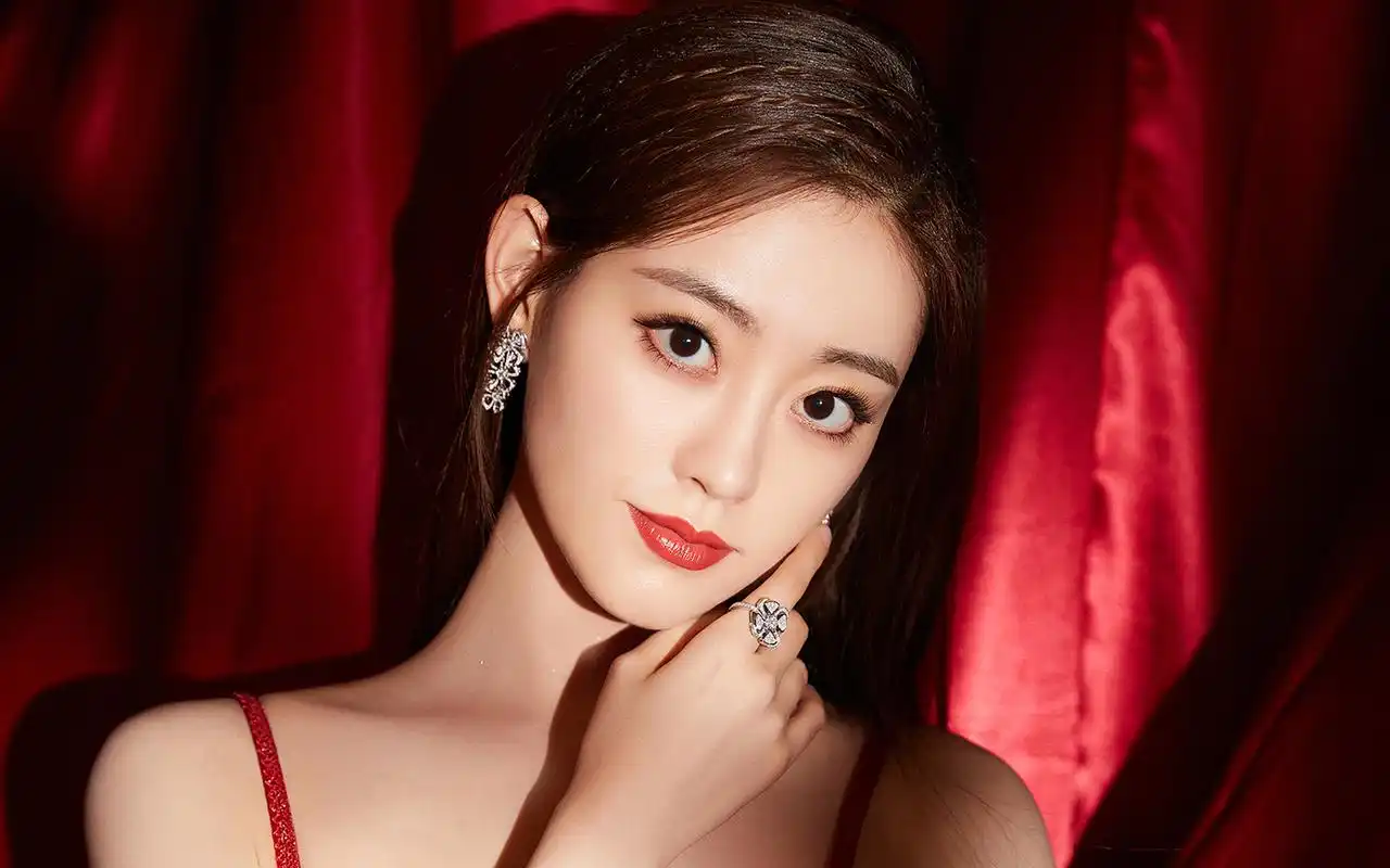 祝绪丹红裙性感高清桌面壁纸