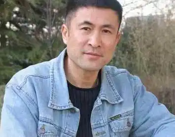 肖荣生荧幕老婆荧幕女友猜猜是谁-肖荣生个人资料