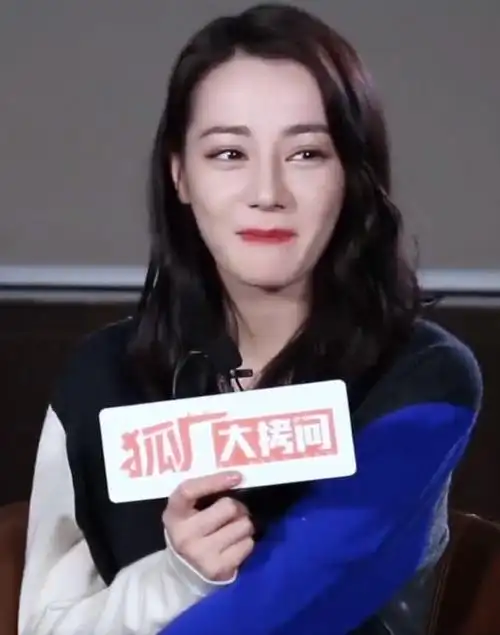 《与君》正式收官,收官数据出炉,热巴采访揭秘"钓鱼"攻略|迪丽热巴