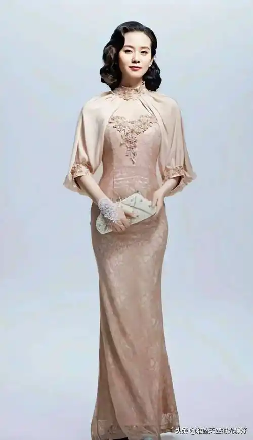 国内女明星民国风旗袍大赏 举手投足间,温婉大方
