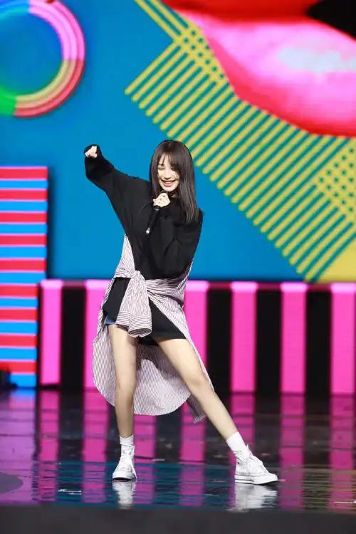 李菲儿跨界歌王3舞台图片