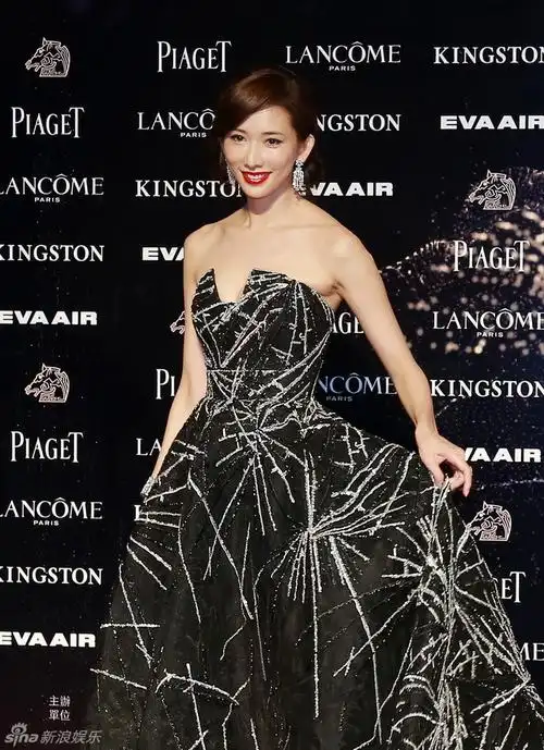 舒淇郭富城邓超林心如 第52届金马奖红毯群星闪耀 (2)