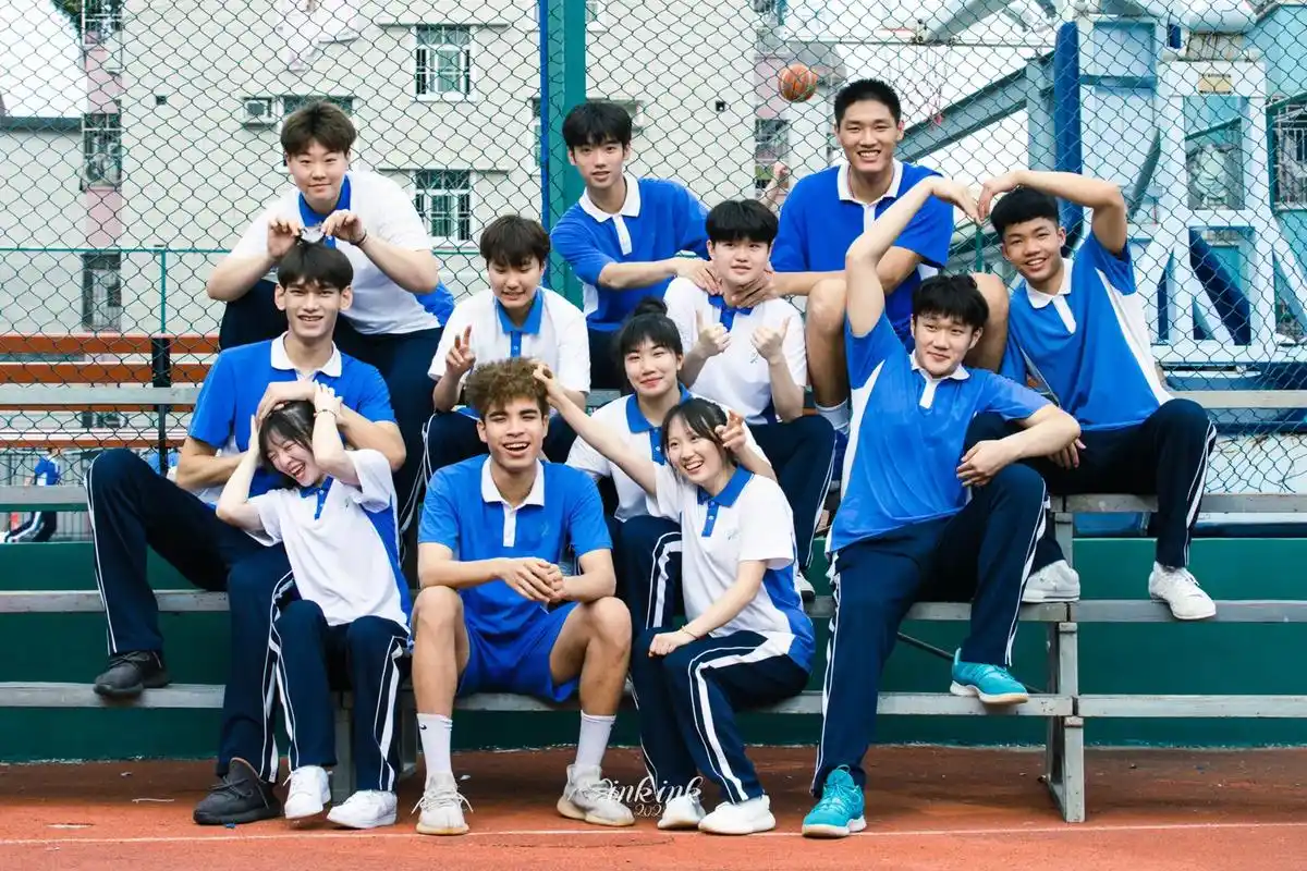 这么整齐的校服也只有开学典礼和毕业典礼了95#毕业 #体育班 - 抖音