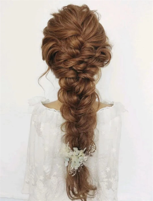 夏季清爽日系编发 塑造高级感和仙气_长发发型 - 美发站