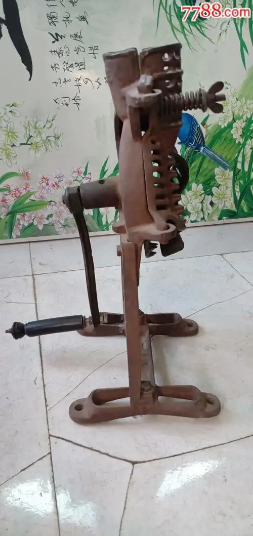 玉米脱粒机老农具老式玉米脱粒机手摇式脱粒机