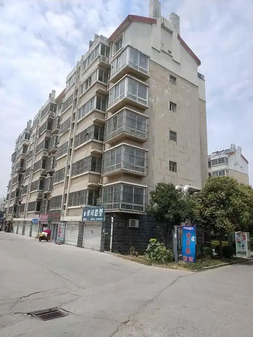 金城花园小区介绍摘要:金城花园位于枣庄滕州市,建于暂无建造年代