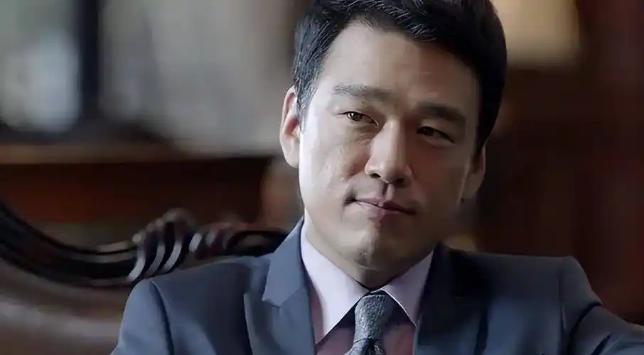 王耀庆:带疯薇娅,逼疯佟丽娅,却对结婚二十二年娇妻百依百顺_角色