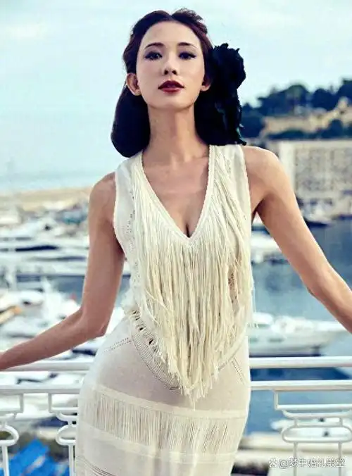 在公司的倾力宣传和包装下,林志玲被选定为诸多大制作影片的女主角