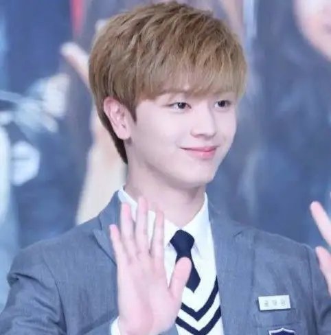 【图】徐仁国陆星材傻傻分不清楚 joy出面称是老公